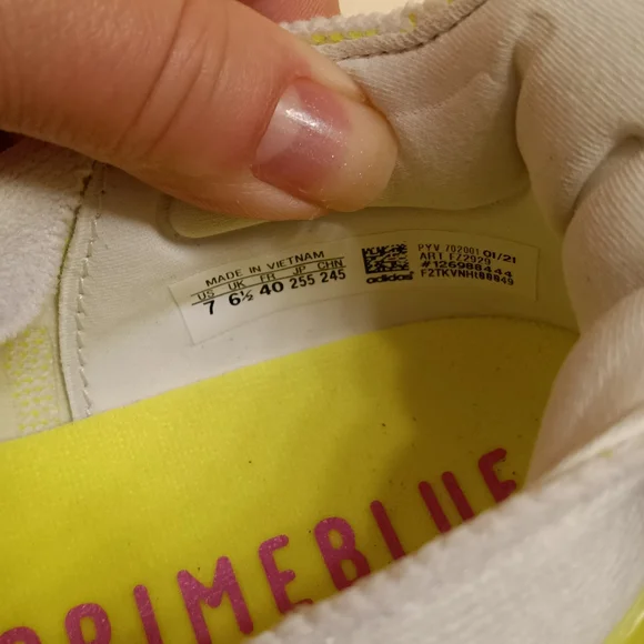 Adidas UltraBoost 21 Running Shoe - Picture 8 of 10